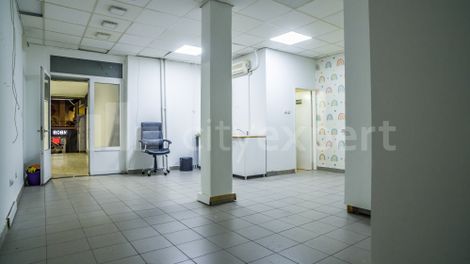 https://img.cityexpert.rs/properties/470x/18000/18346/slike/cityexpert.rs_-_nekretnina_id_-_18346_-_0455_-_20231120.jpg