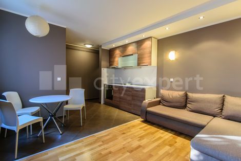 https://img.cityexpert.rs/properties/470x/26000/26320/slike/cityexpert.rs_-_nekretnina_id_-_26320_-_0523_-_20170619.jpg