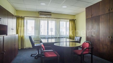https://img.cityexpert.rs/properties/470x/44000/44101/slike/cityexpert.rs_-_nekretnina_id_-_44101_-_0237_-_20210611.jpg