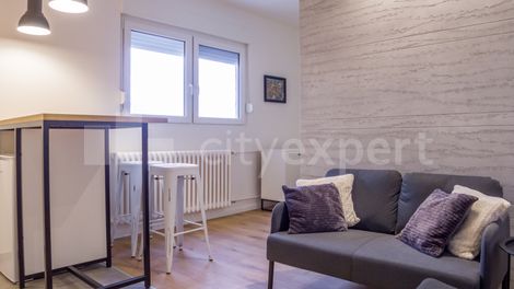 https://img.cityexpert.rs/properties/470x/47000/47188/slike/cityexpert.rs_-_nekretnina_id_-_47188_-_0776_-_20220126.jpg