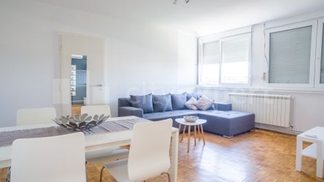 https://img.cityexpert.rs/properties/470x/50000/50028/slike/cityexpert.rs_-_nekretnina_id_-_50028_-_0676_-_20220707.jpg