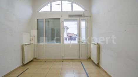 https://img.cityexpert.rs/properties/470x/63000/63110/slike/cityexpert.rs_-_nekretnina_id_-_63110_-_0173_-_20240327.jpg