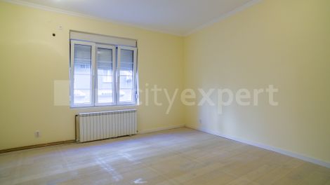 https://img.cityexpert.rs/properties/470x/64000/64508/slike/cityexpert.rs_-_nekretnina_id_-_64508_-_0435_-_20240531.jpg