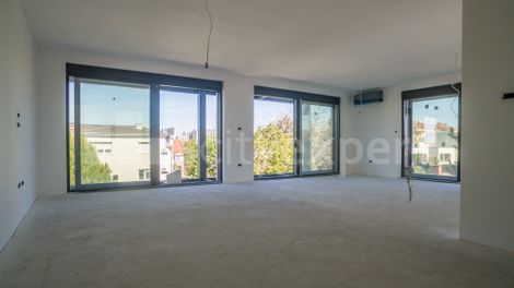 https://img.cityexpert.rs/properties/470x/66000/66758/slike/cityexpert.rs_-_nekretnina_id_-_66758_-_0011_-_20241001.jpg