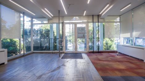 https://img.cityexpert.rs/properties/470x/74000/74480/slike/cityexpert.rs_-_nekretnina_id_-_74480_-_0102_-_20250916.jpg