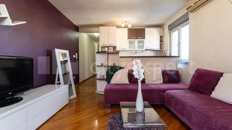 https://img.cityexpert.rs/properties/470x/78000/78103/slike/cityexpert.rs_-_nekretnina_id_-_78103-03152-20260425.avif