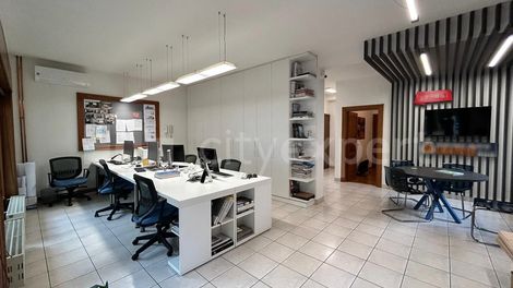 https://img.cityexpert.rs/properties/470x/79000/79064/slike/cityexpert.rs_-_nekretnina_id_-_79064-4437-20260617.avif