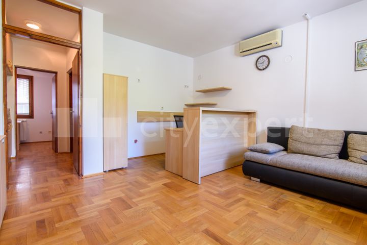 Lokal u Knez Miletina (Stari grad)