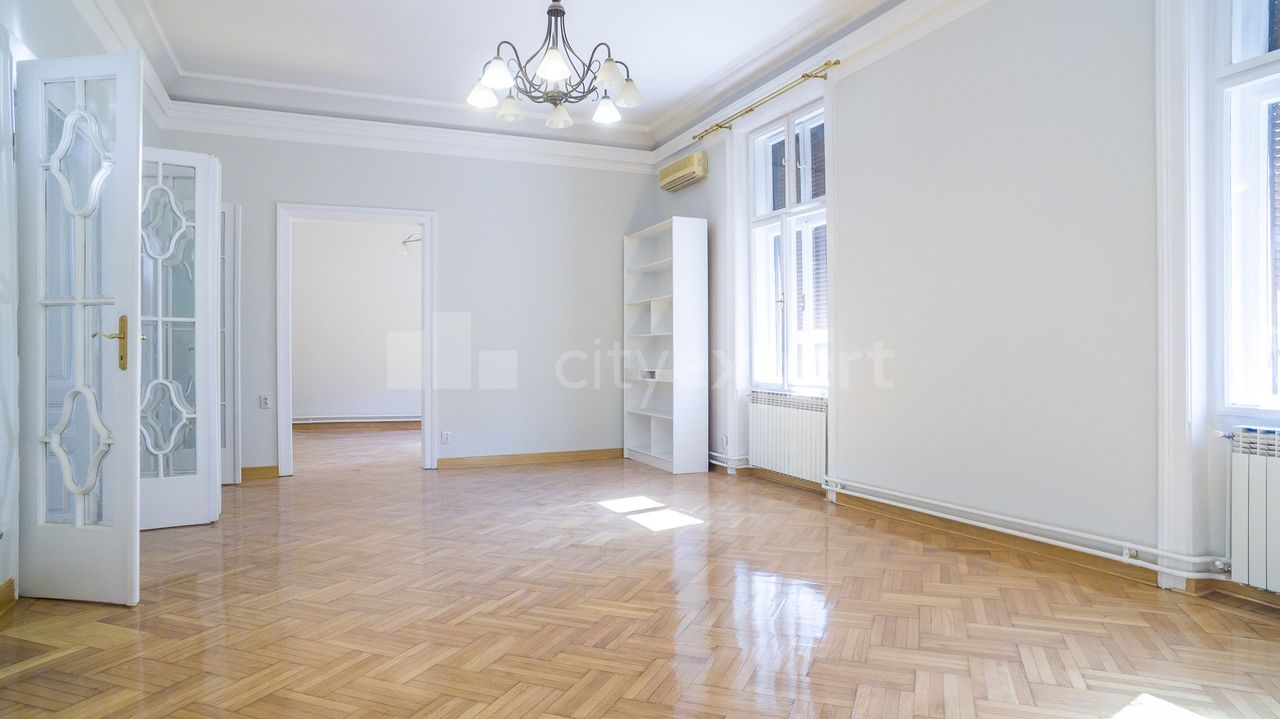 5.0 stan za izdavanje — Cara Uroša, Dorćol, Stari grad, 250m², 2000€