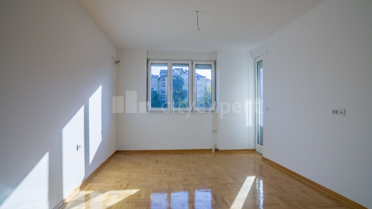 cityexpert.rs_-_nekretnina_id_-_60262_-_0332_-_20231101_0.jpg