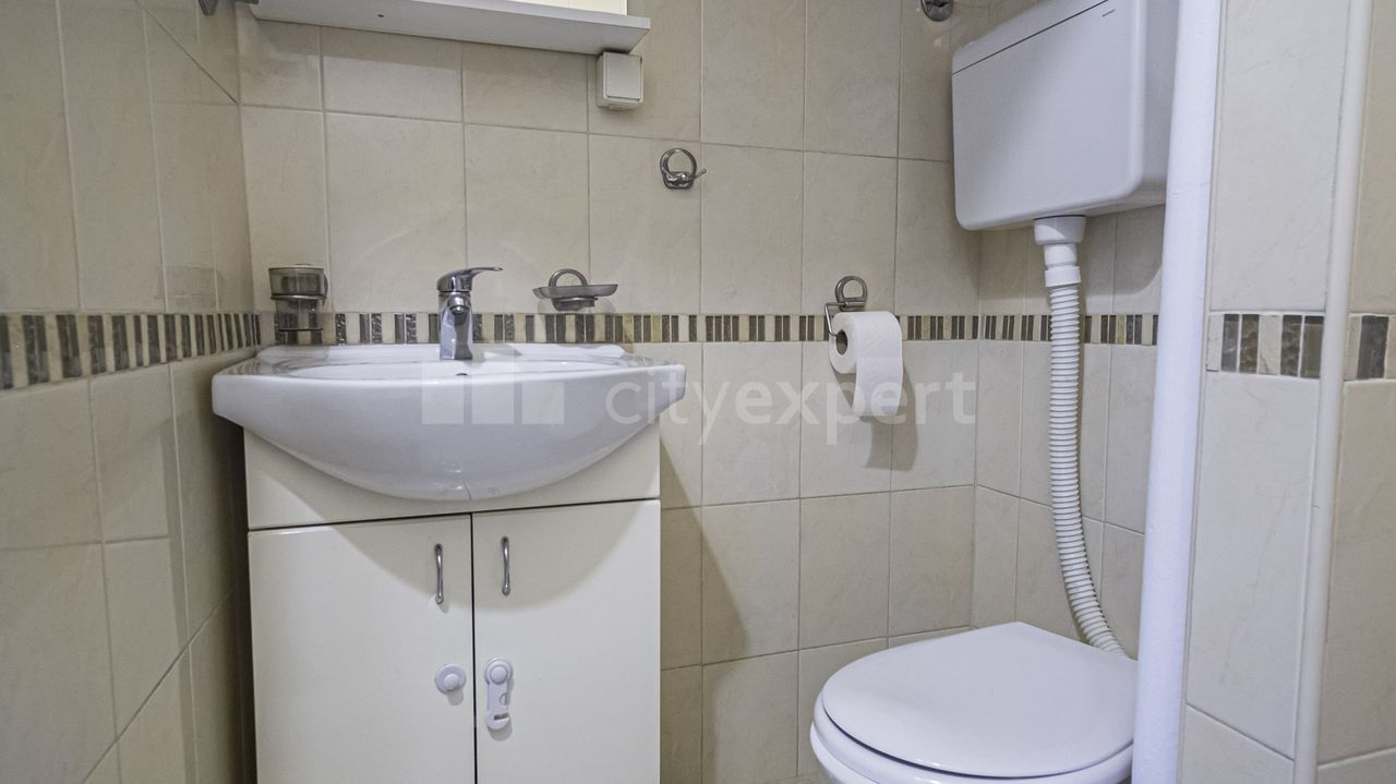 Senjačka, Senjak, Savski venac - 11