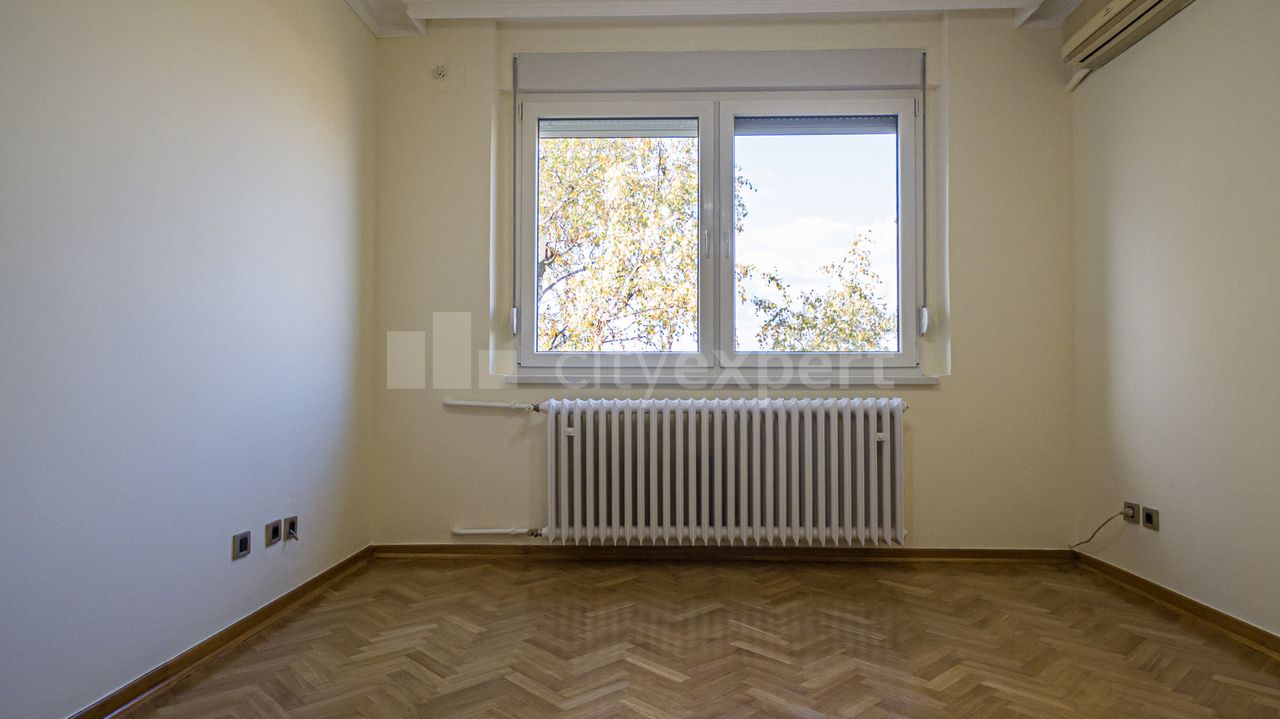 Senjačka, Senjak, Savski venac - 9