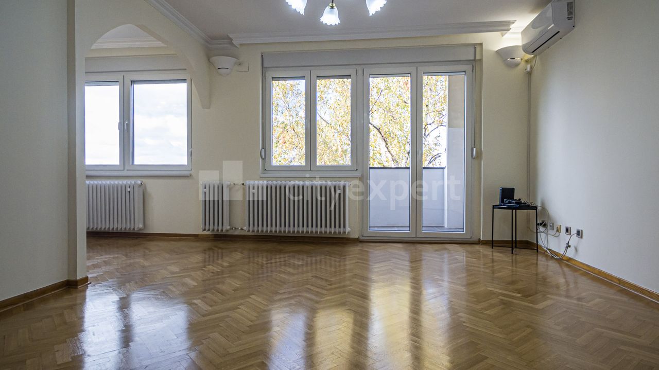 4.0 stan za izdavanje — Senjačka, Senjak, Savski venac, 135m², 1350€