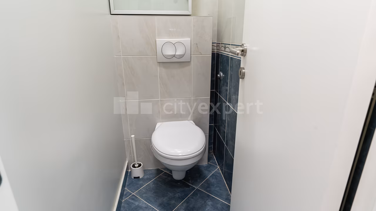 Sarajevska, Savski amfiteatar, Savski venac - 10