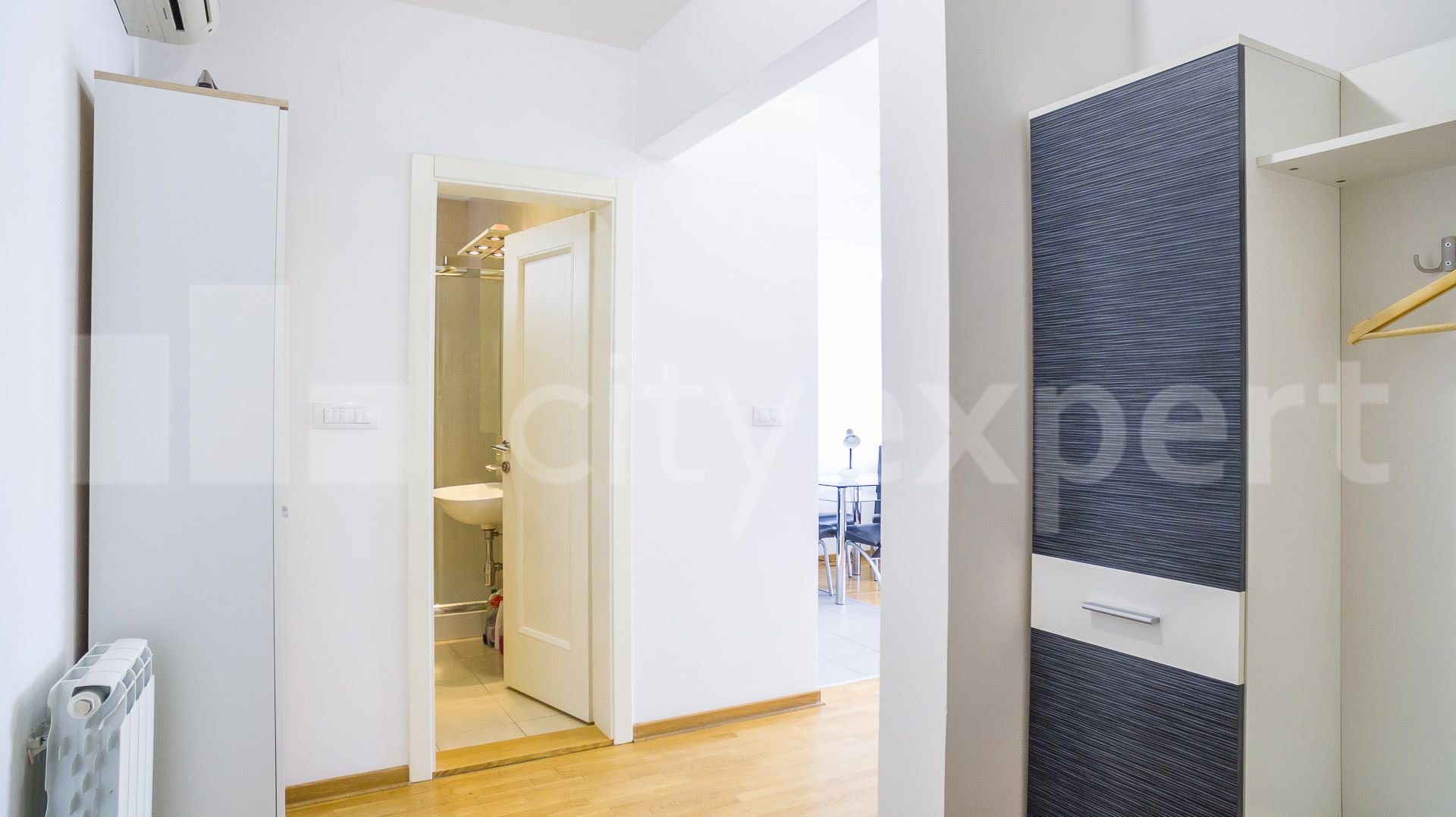 Fotografija stana 5 od 32