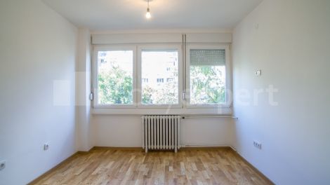 Prodaja, Stan, Bulevar kralja Petra I, Novi Sad, Novi Sad - ID: 53349