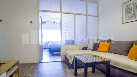 Prodaja, Stan, Pariske komune, Novi Sad, Novi Sad - ID: 71133